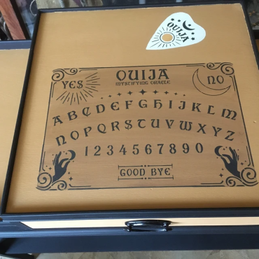 Stencil tavola OUIJA n. 2 - Stencil riutilizzabile per crearsi la propria tavola OUIJA